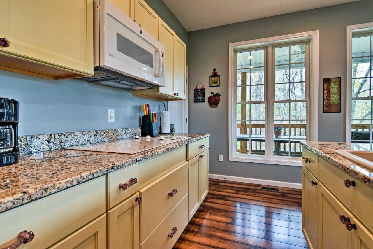 Blue Ridge Mountain Rental With Hot Tub And Gas Grill! Marshall Exterior photo